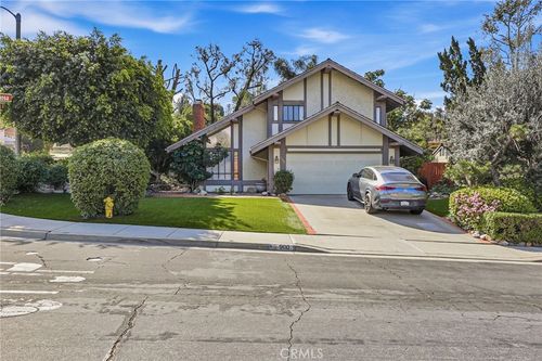 900 Calle Hermosa, San Dimas, CA, 91773 | Card Image