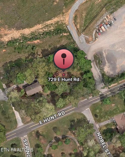 729 E Hunt Rd, Alcoa, TN, 37701-2013 | Card Image