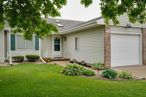 741 Kensington Sq, Stoughton, WI, 53589-4839 | Card Image