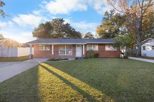 17 Mary Esther Dr, Mary Esther, FL, 32569-1831 | Card Image