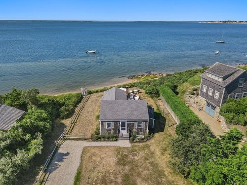 37 Quaise Rd, Nantucket, MA, 02554-4201 | Card Image