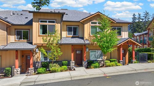 1078 Cabin Creek Ln Sw, Issaquah, WA, 98027-4646 | Card Image