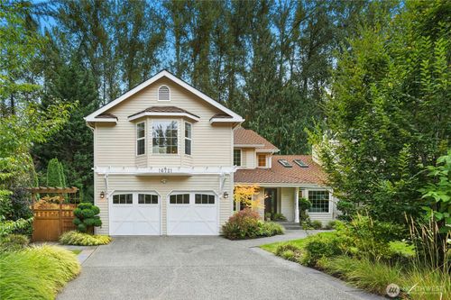 16721 Se 35th St, Bellevue, WA, 98008-5800 | Card Image