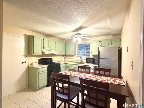 4-4 Evergreene, Wallingford, CT, 06492-2973 | Card Image