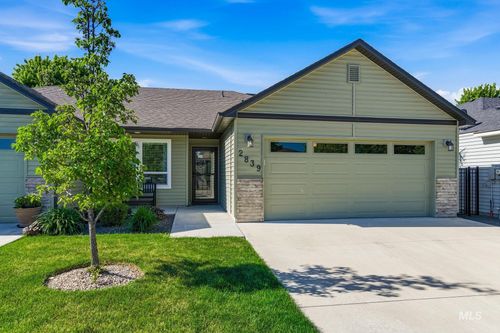 2839 E Apricot Dr, Meridian, ID, 83646-7403 | Card Image