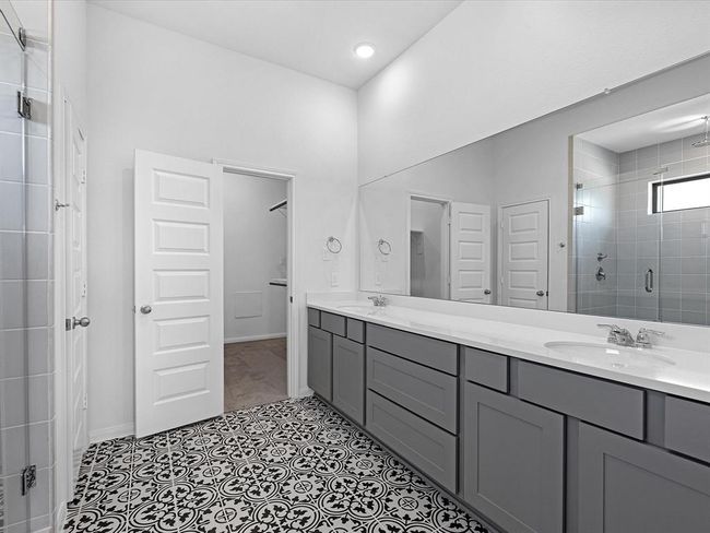 401 County Road 3081, House other with 4 bedrooms, 3 bathrooms and 3 parking in Cleveland TX | Image 14