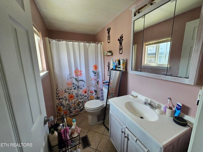 406 Holmes St, House other with 4 bedrooms, 2 bathrooms and null parking in Jonesville VA | Image 19
