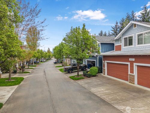 1202-35227 Se Aspen Ln, Snoqualmie, WA, 98065-8970 | Card Image