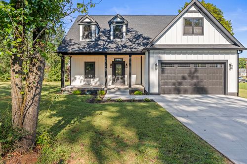 106 5th Ave N, Decherd, TN, 37324-3716 | Card Image