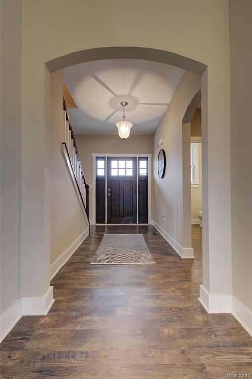 639 Round Rock Dr, Howell, MI, 48843-5814 | Card Image