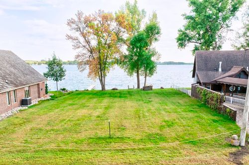 23795 178th St, Okoboji, IA, 51355-2541 | Card Image