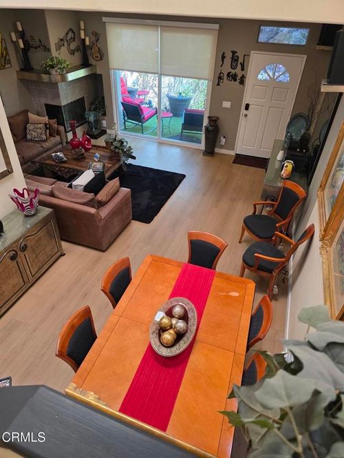 22337 Mission Cir, Chatsworth, CA, 91311 | Card Image