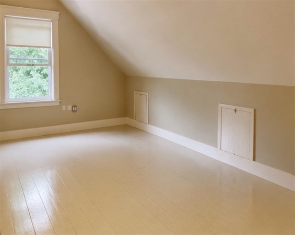 Residential Lease in Worcester 3