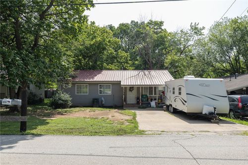 1034 S Washington Ave, Fayetteville, AR, 72701-6659 | Card Image