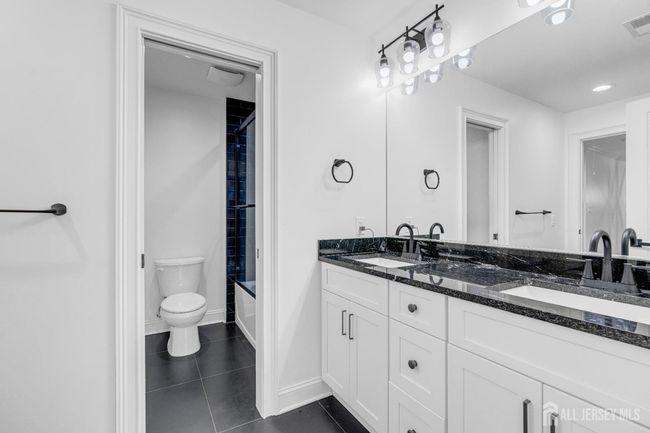 40 Cambridge Rd, House other with 5 bedrooms, 3 bathrooms and null parking in Edison NJ | Image 24