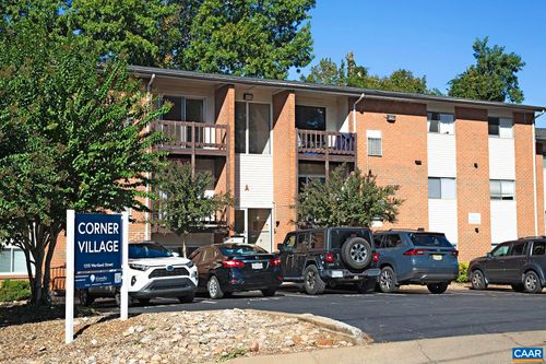 b42-1215 Wertland St, CHARLOTTESVILLE, VA, 22903-2860 | Card Image