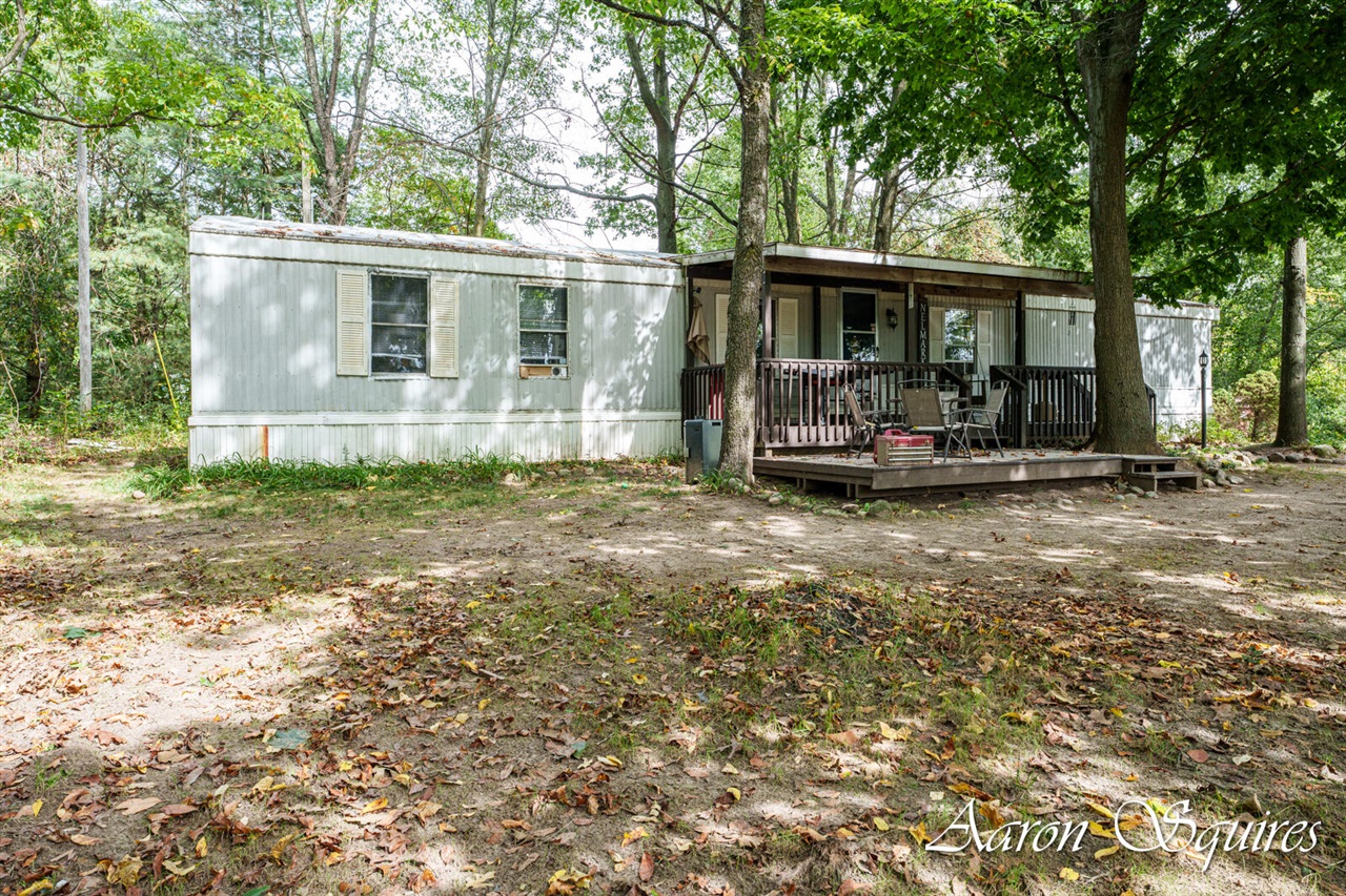 Centerline Rd, Saranac, MI 48881