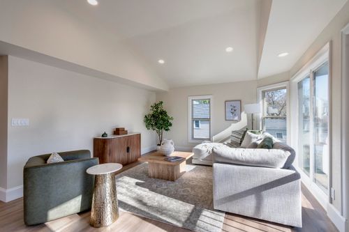 7223 University Ave, Middleton, WI, 53562-2759 | Card Image