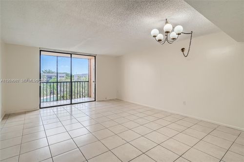 422-8600 Sw 133rd Avenue Rd, Miami, FL, 33183-5316 | Card Image