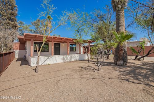 1726 N Cloverland Ave, Tucson, AZ, 85712-3610 | Card Image