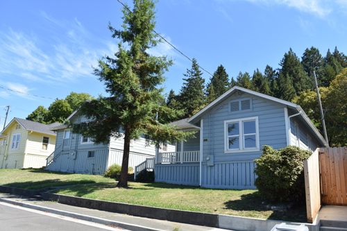 562 B St, Scotia, CA, 95565-9713 | Card Image