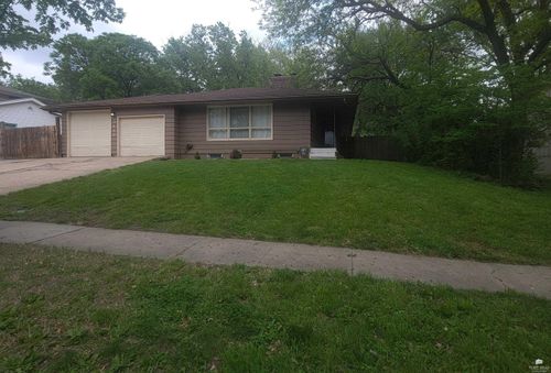 3118 Se Illinois Ave, Topeka, KS, 66605-2633 | Card Image