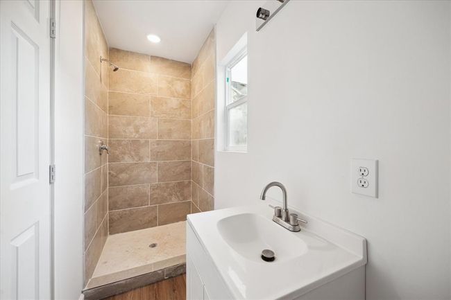 16700 E Ivanhoe, House other with 3 bedrooms, 4 bathrooms and null parking in Montgomery TX | Image 5