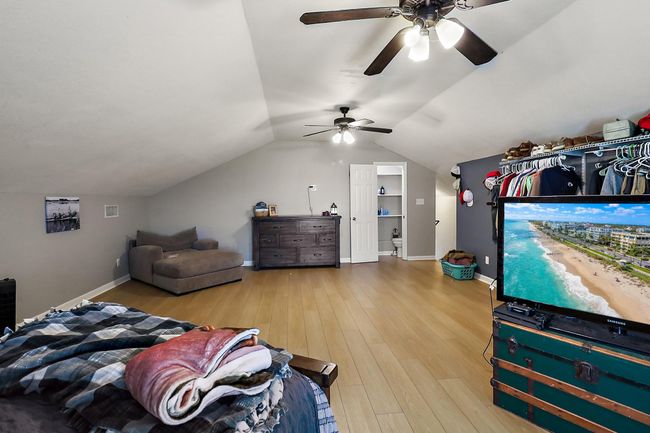 Bonus Bedroom 1/2 bath | Image 21