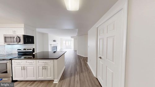 402-22 Courthouse Sq, ROCKVILLE, MD, 20850-2339 | Card Image