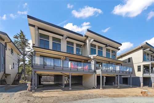 6-9022 Clarkson Ave, Black Creek, BC, V9J1B3 | Card Image