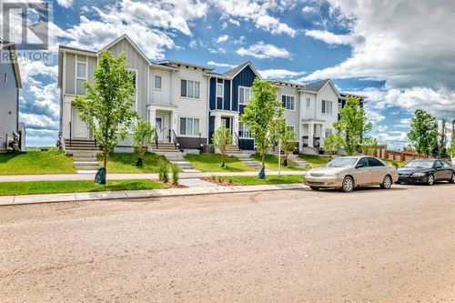 7403 202 Ave Se, Calgary, AB, T3S0E8 | Card Image