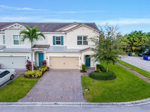 1595 Evergreen Ter, Hollywood, FL, 33021-2073 | Card Image