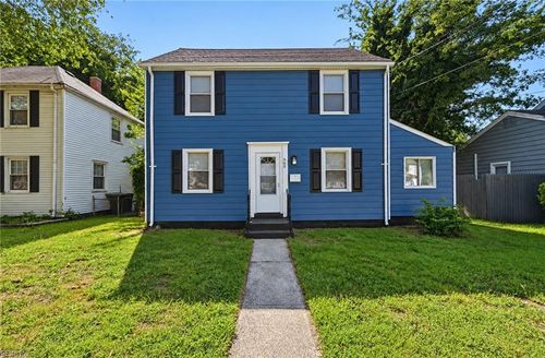 960 15th St, Newport News, VA, 23607-5804 | Card Image