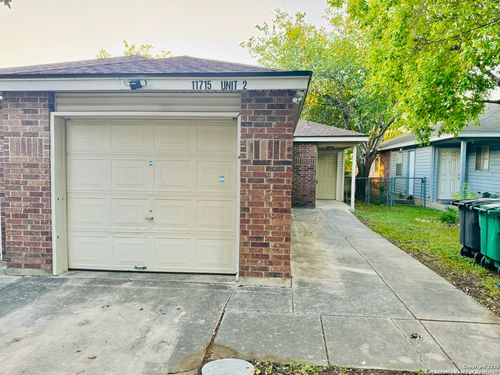 11717 Capotillo, San Antonio, TX, 78233-6807 | Card Image