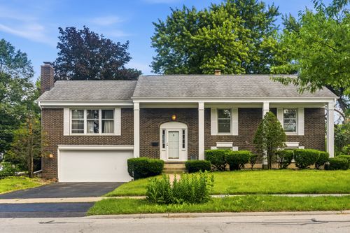 933 W Gilbert Avenue, Palatine, IL, 60067 | Card Image
