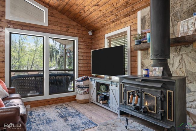 4120 Cypress Village Rd, House other with 3 bedrooms, 3 bathrooms and null parking in Karnack TX | Image 6