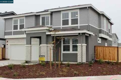 822 Engineer Cir, Vacaville, CA, 95687-7943 | Card Image