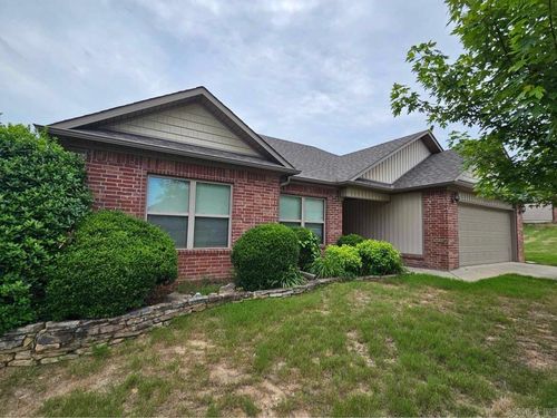 1151 Meadows Dr, Benton, AR, 72019-8789 | Card Image