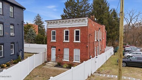 5 Short St, Cohoes, NY, 12047-3114 | Card Image