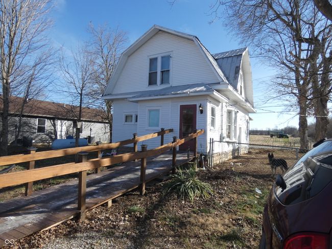 14122 W Main St, House other with 3 bedrooms, 2 bathrooms and null parking in Deputy IN | Image 6