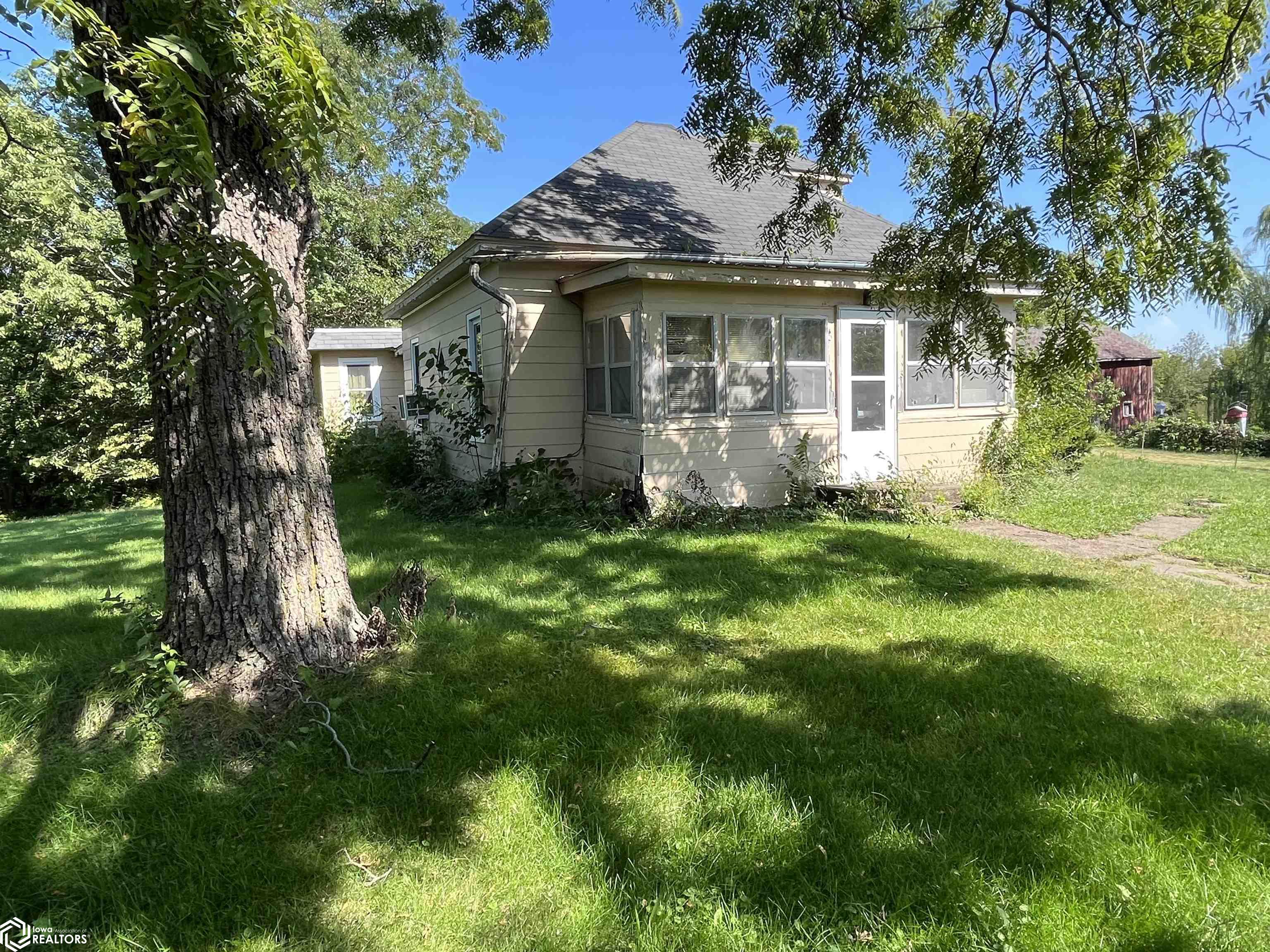 13th St, Albia, IA 52531