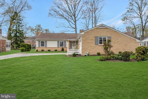 719 Halstead Rd, WILMINGTON, DE, 19803-2227 | Card Image