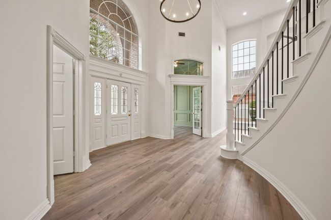 240 Highland Oaks Cir, House other with 4 bedrooms, 4 bathrooms and null parking in Southlake TX | Image 4