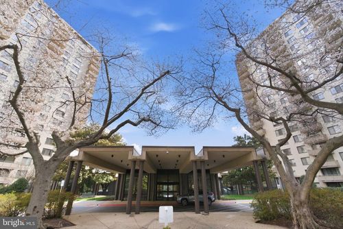 apt-1323s-5225 Pooks Hill Rd, BETHESDA, MD, 20814-6725 | Card Image