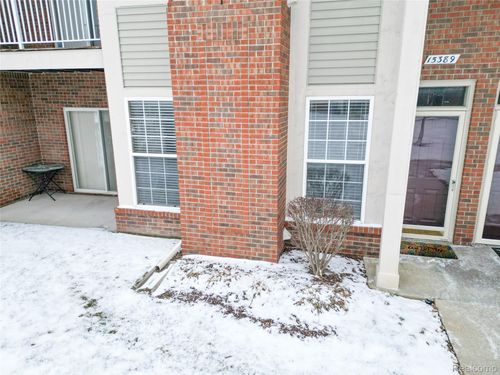 75-15389 Yale Dr, Clinton Township, MI, 48038-1098 | Card Image