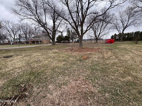 19330 N Dixie Hwy, Bowling Green, OH, 43402-9613 | Card Image