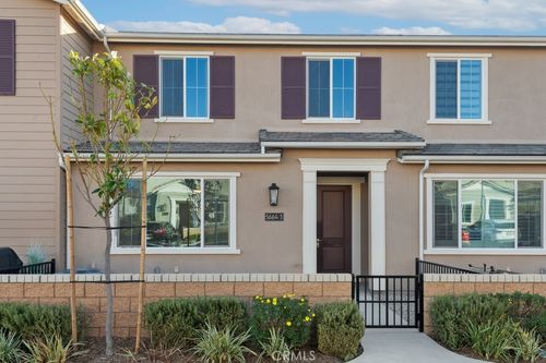 unit-3-5664 Kate Way, Fontana, CA, 92336-4675 | Card Image