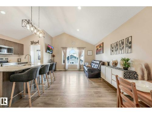 16024 12 Ave Sw, Edmonton, AB, T6W2W6 | Card Image