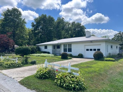 95 3rd Ave, Albion, PA, 16401-1334 | Card Image