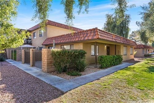 735 Apple Tree Ct, Henderson, NV, 89014-3841 | Card Image